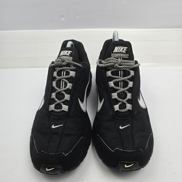 The Nike Air Max Shoes in Men's Size 10.5 *Missing Insoles* - Picture 3 of 15
